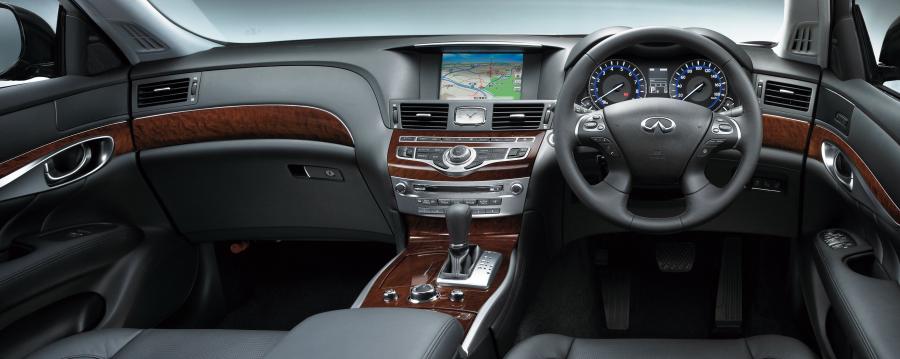  Nissan Fuga 2015 года  (фото 7 из 7)